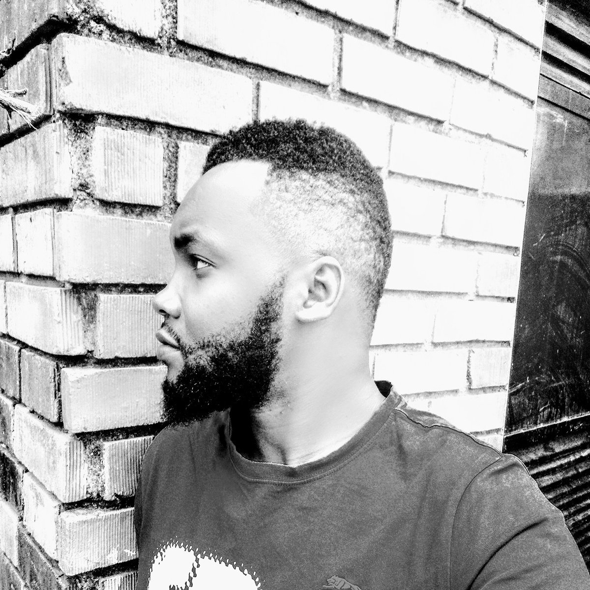 samie_touch01's tweet photo. It All Starts Completely With Nothing atall🤫 https://t.co/gSJMYBxJJj