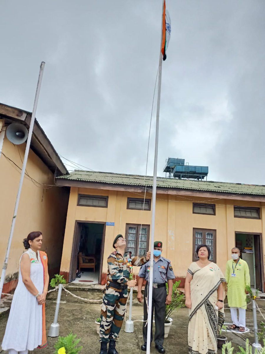 ARPSJorhat's tweet photo. ARPS Jorhat celebrated 74th Independence day with great enthusiasm and patriotic fervour.The celebration commenced with the hoisting of the National flag at 8 am by the officer- in -charge Lt.Colonel Nitin Kaul ,followed by various programs carried out by the four houses. https://t.co/3RsAXjLi0N