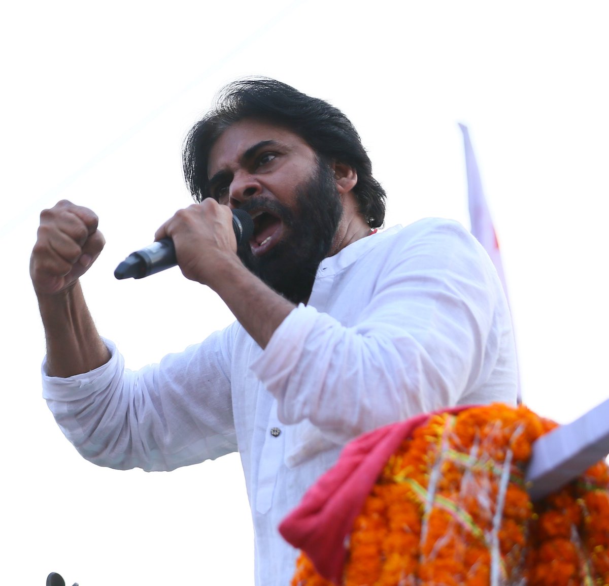 AjithPSPK_fans's tweet photo. What I can do for my country I am willing to do

#PawanKalyanBirthdayCDP
@PawanKalyan 
#VakeelSaab | #Valimai https://t.co/1gdyHJk0Rs
