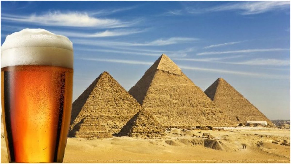 Вода древнего египта. Пиво фараон Египет. Египетское пиво Pharaon. Пиво в древнем Египте. Пиво фараон Египет алкоголь.