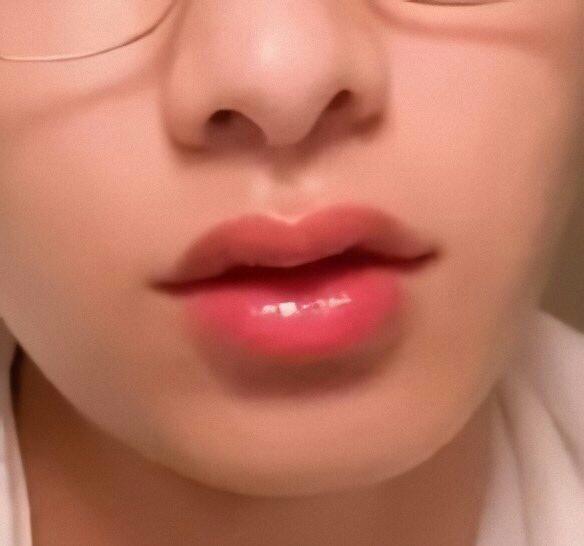 babysatann_'s tweet photo. Lemme do the Atthaphan's lips appreciation thread https://t.co/KwvGEbomUq