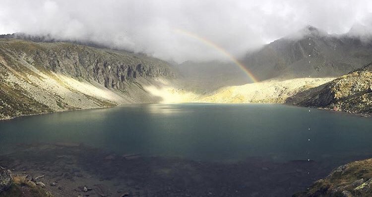 MarkusWisheit's tweet photo. „Es ist der Glaub ein schöner Regenbogen, der zwischen Erd und Himmel aufgezogen: 
 #HoheTauern #Love #Mountains #Alpen #modernoutdoors #folkscenery #folknature #openmyworld #wanderfolk #wekeepmoments #outdoortones #exploreourearth #ourdailyplanet #beyondthelands_ #visualofearth https://t.co/tFSxKIWOwf