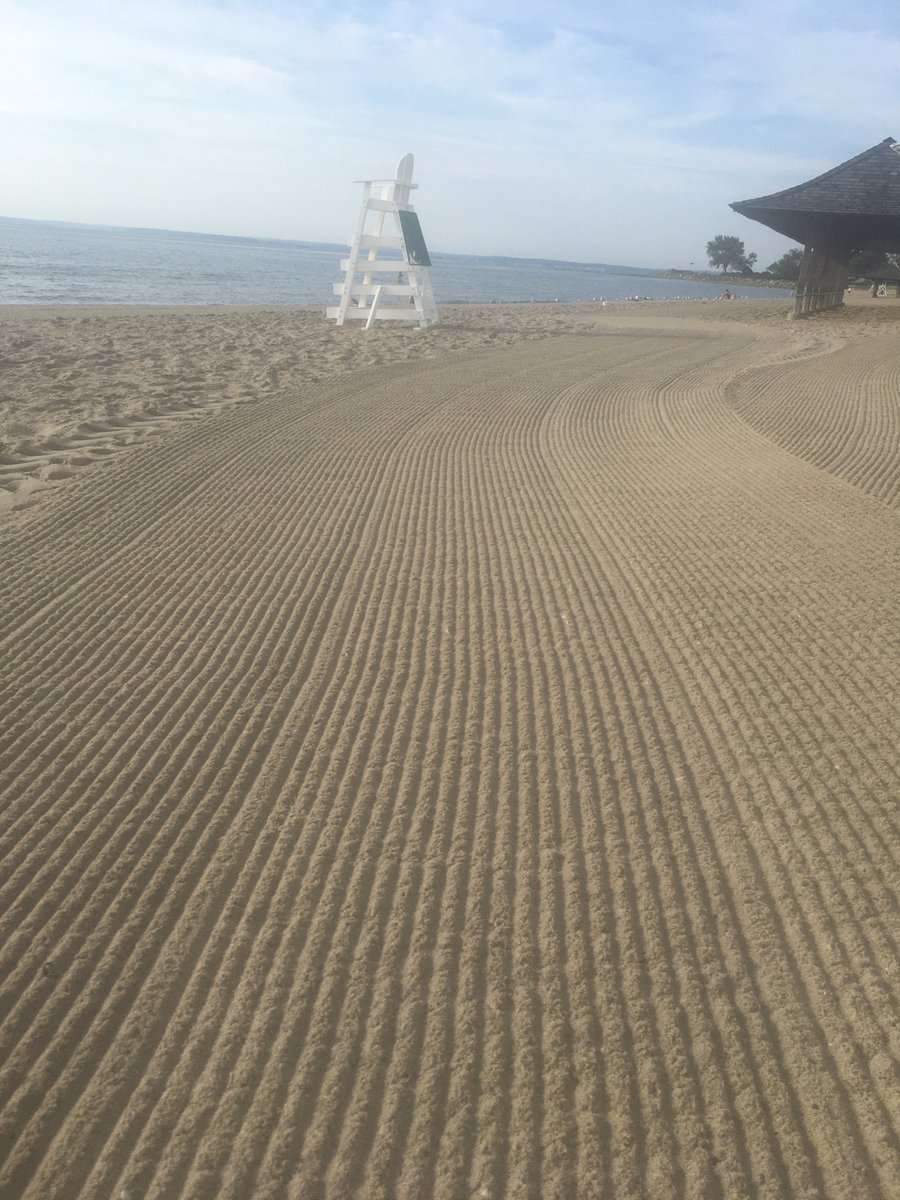 At Greenwich Point we take pride in giving you the cleanest beach possible! #barbersurfrake
