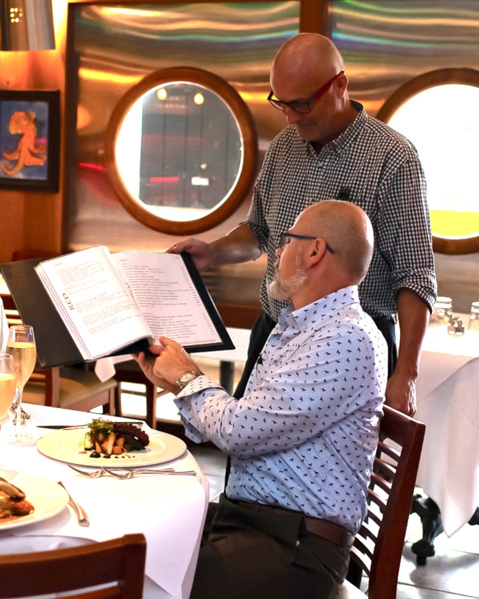 USSNemo's tweet photo. Some nights, you can have it all. #USSnemo #finedining #seafood #wine #dinnertonight #gourmetfood #placetobe #naples #fl #napleseats https://t.co/ngM5q2oZ4a