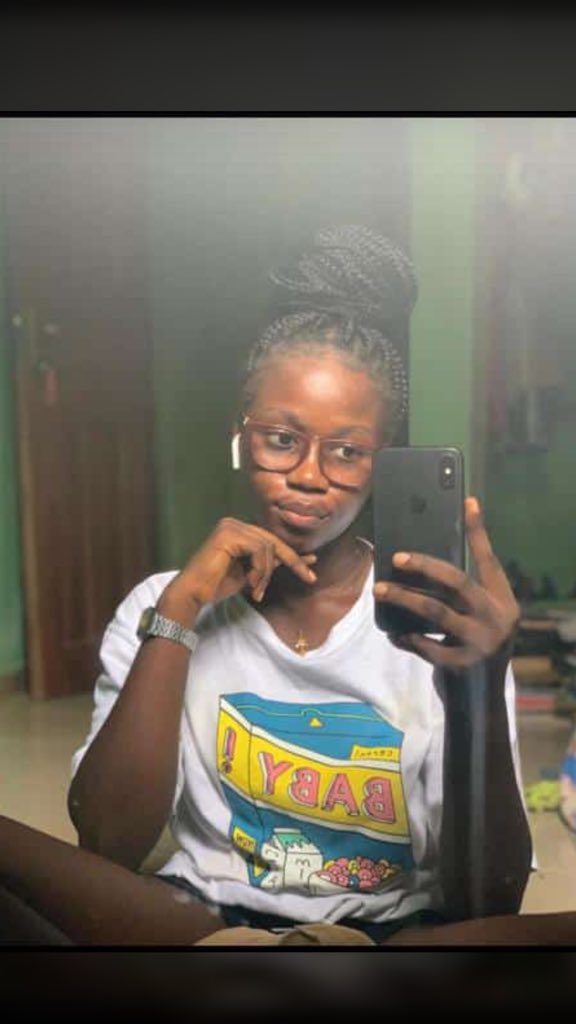 OgbeniDemola's tweet photo. Please help find my missing friend! If you have any information please send me a direct message or call the number pls https://t.co/Tvzs9YOypY