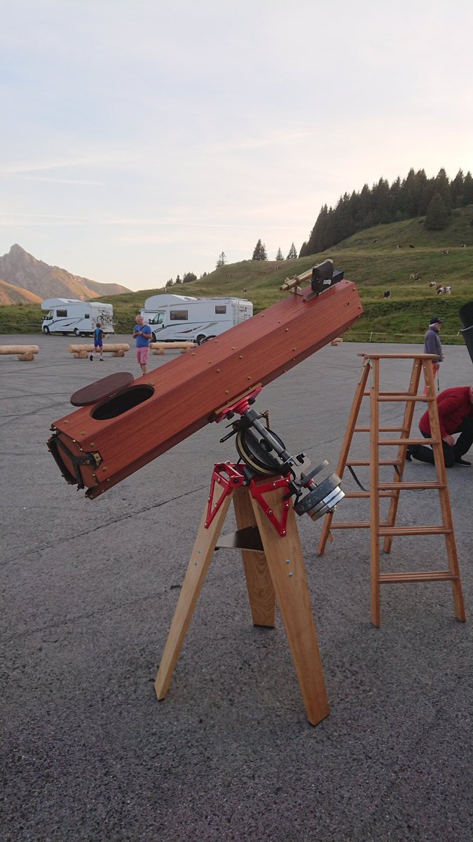 FlascheNitLeer's tweet photo. #starparty #gurnigel https://t.co/TffApnLekS