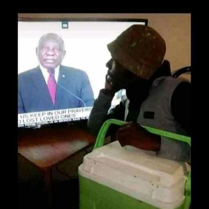 Msizi_Delazy's tweet photo. @MbalulaFikile Besilinde ezihamba phambile sesi ryt😋 https://t.co/Q4aQNSlMAt