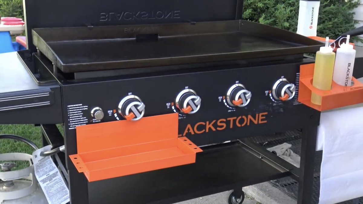 mr_upperdecker's tweet photo. @BlackstoneGrid looking for the magnetic orange squeeze bottle holders on this setup. Any help? https://t.co/XPZXumzc3E