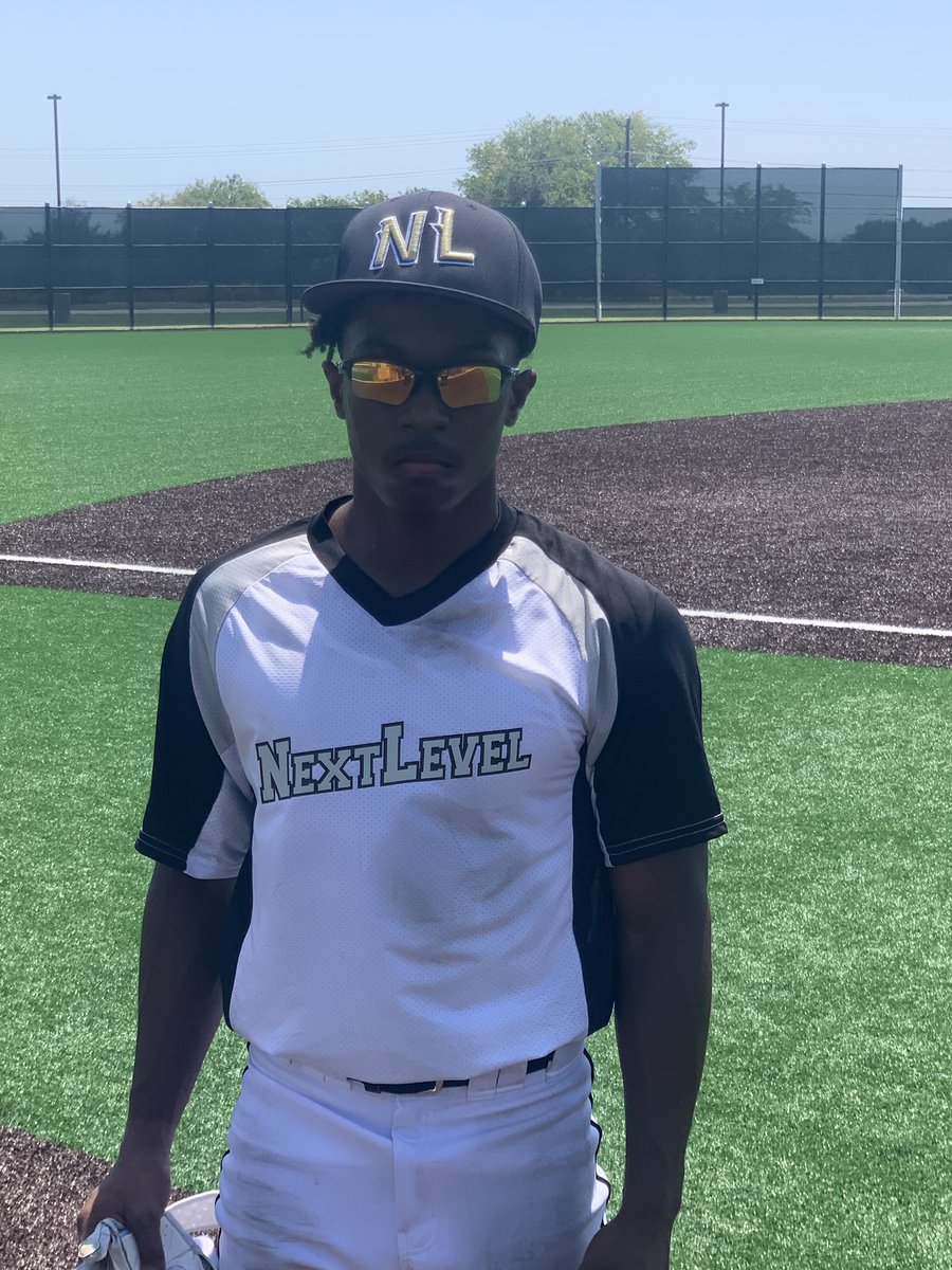FiveTool's tweet photo. @FiveToolTexas F: Next Level 2022 14, Dallas Tigers Micucci 4
PoG: @treydb3 3-3, 3B, 4RBI, R https://t.co/NuDj7Gdtbi