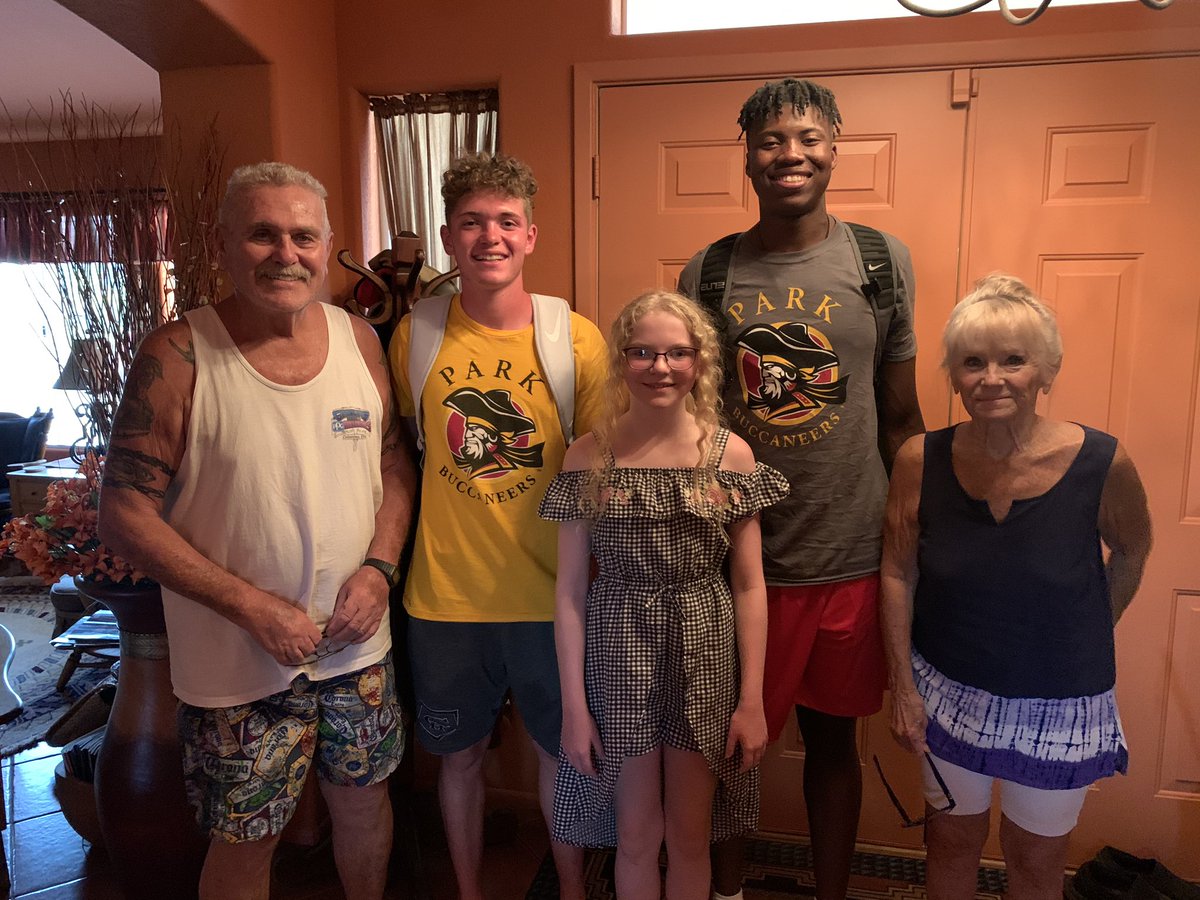 Kelly Shorts tweet media