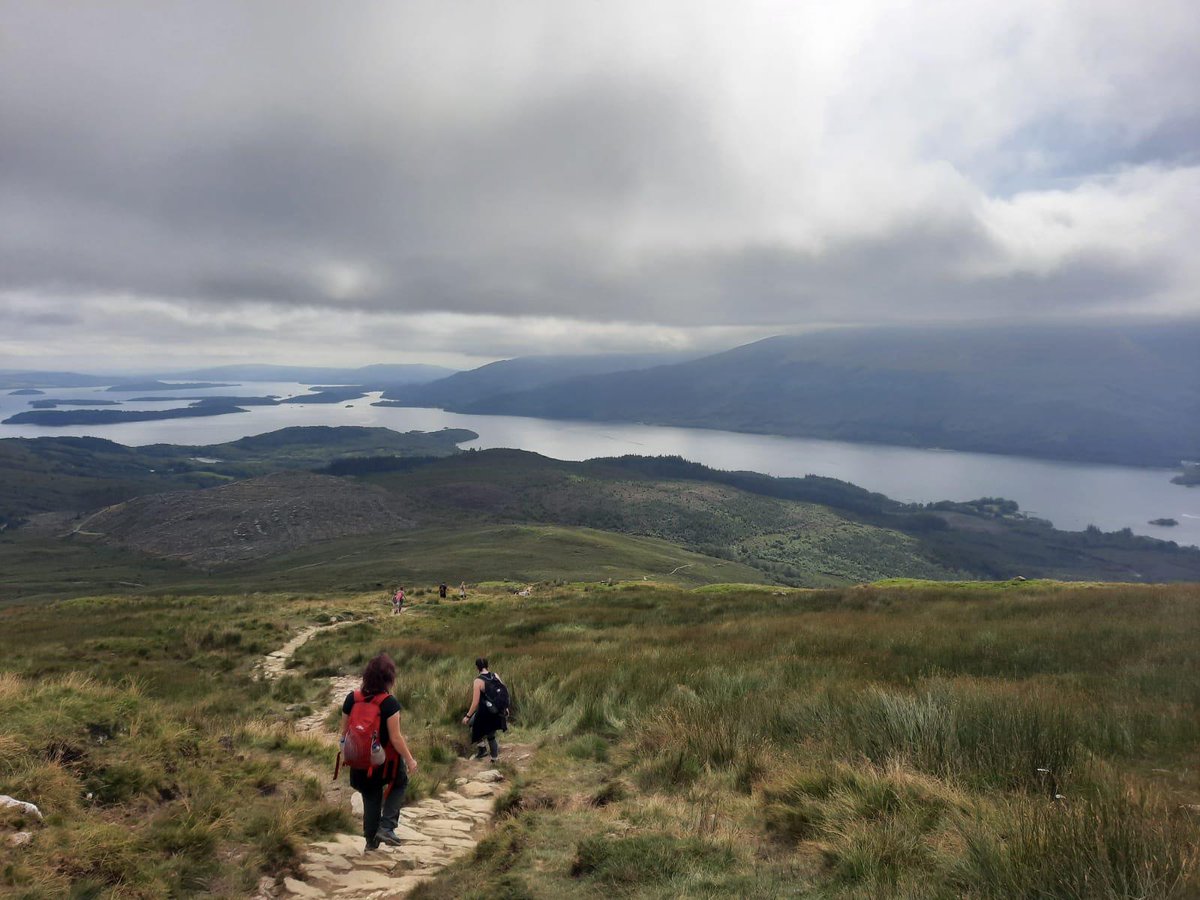 MissLMontgomery's tweet photo. Had an amazing day today climbing Ben Lomond with a few from team King's Oak 🗻⭐. https://t.co/ypYrjE3HtI