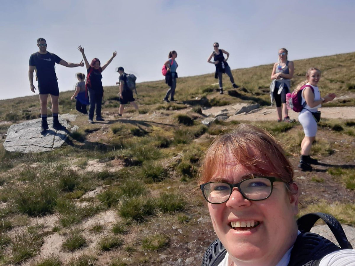 MissLMontgomery's tweet photo. Had an amazing day today climbing Ben Lomond with a few from team King's Oak 🗻⭐. https://t.co/ypYrjE3HtI