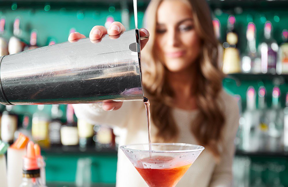 friendadrink's tweet photo. Launching our Guide to Virtual Event Services &amp; Experiences | The Vendry Memo https://t.co/MECMFdYqi0 https://t.co/QHTC1HPAE7