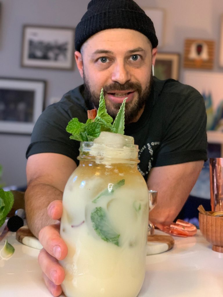 friendadrink's tweet photo. Launching our Guide to Virtual Event Services &amp; Experiences | The Vendry Memo https://t.co/MECMFdYqi0 https://t.co/QHTC1HPAE7