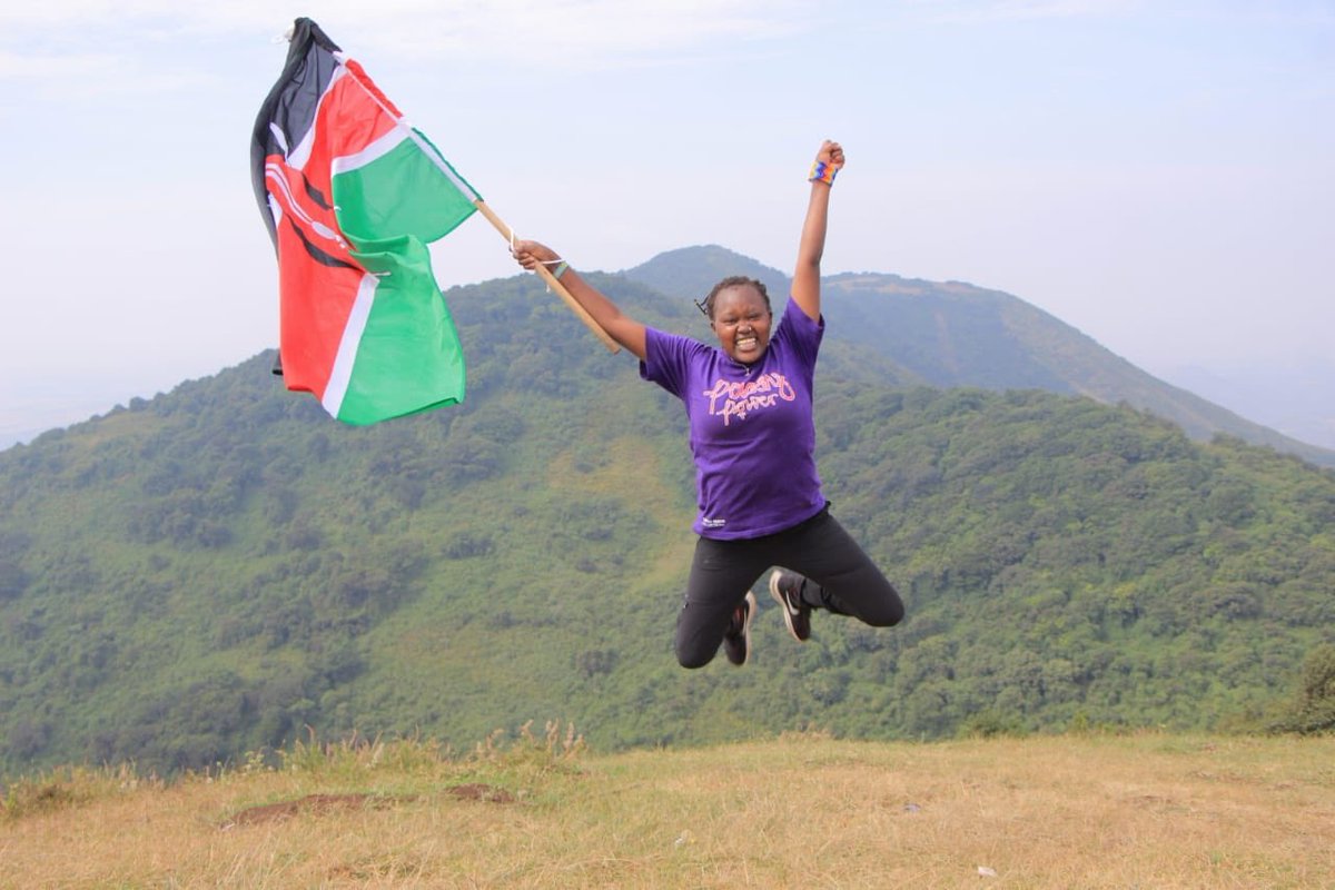 BelgiuminKenya's tweet photo. Today we joined the courageous human rights defenders who climbed the 7 beautiful hills of Ngong. The climb was the 7th in a series of mountain Hikes under the #ClimbForJustice campaign to raise funds to set up a Rights Defenders Centre @DefendersKE ✊ https://t.co/guYsZQLLc0