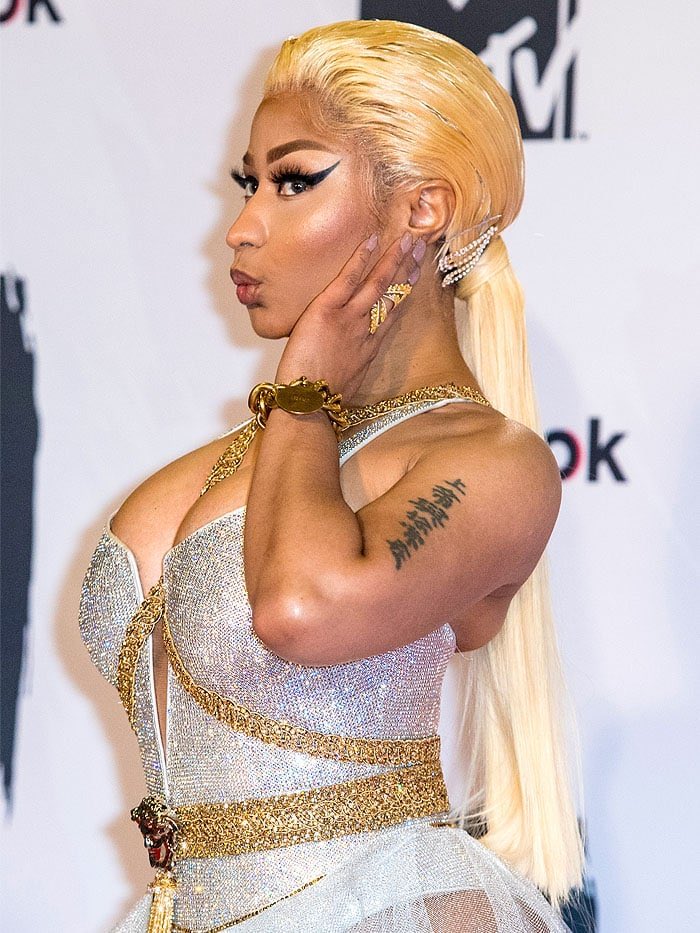 Nicki minaj 2018 MTV EMA awards.