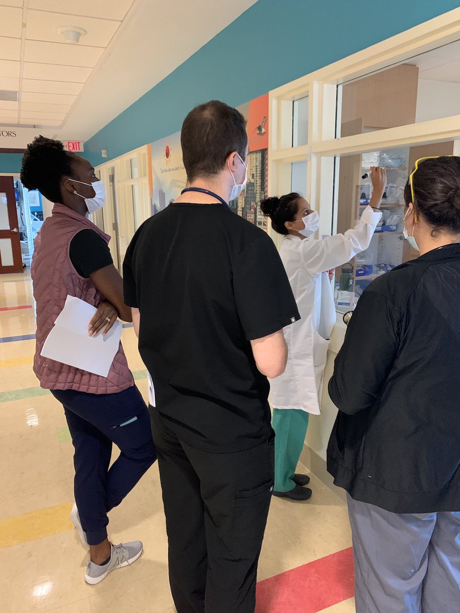 WCM_PICUfellows's tweet photo. Hi #PedsICU friends!  The #PCCM fellowship program at NYP- Cornell has joined the world of Twitter and looks forward to sharing more about our amazing program with you.  For now, here’s one of our 2nd years getting her teaching on! https://t.co/HKy2wWLOo5