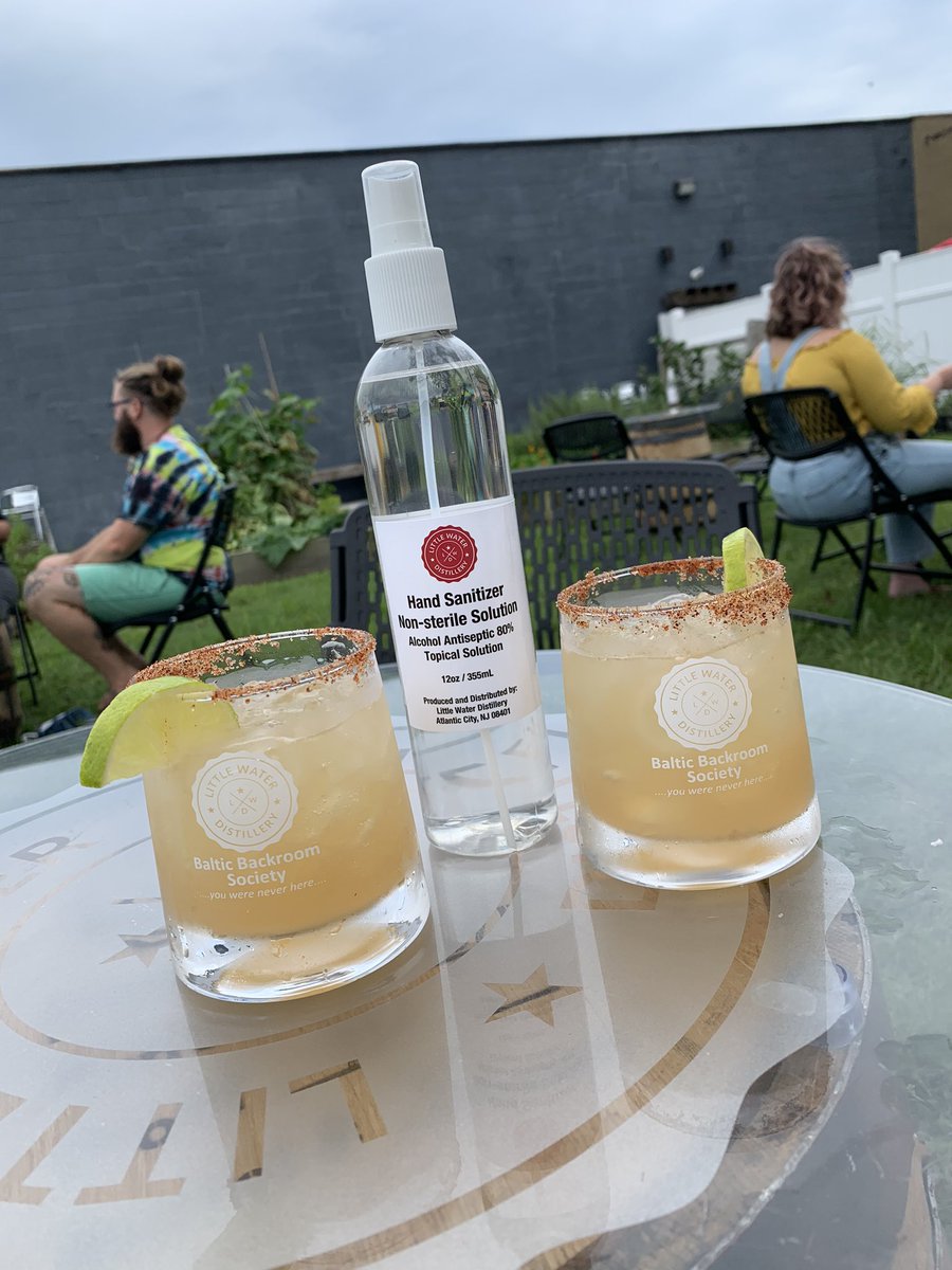 JustinPeticolas's tweet photo. Enjoying a great afternoon for cocktails at @littlewaterdist in #AtlanticCity! https://t.co/XxFXA3jNO8