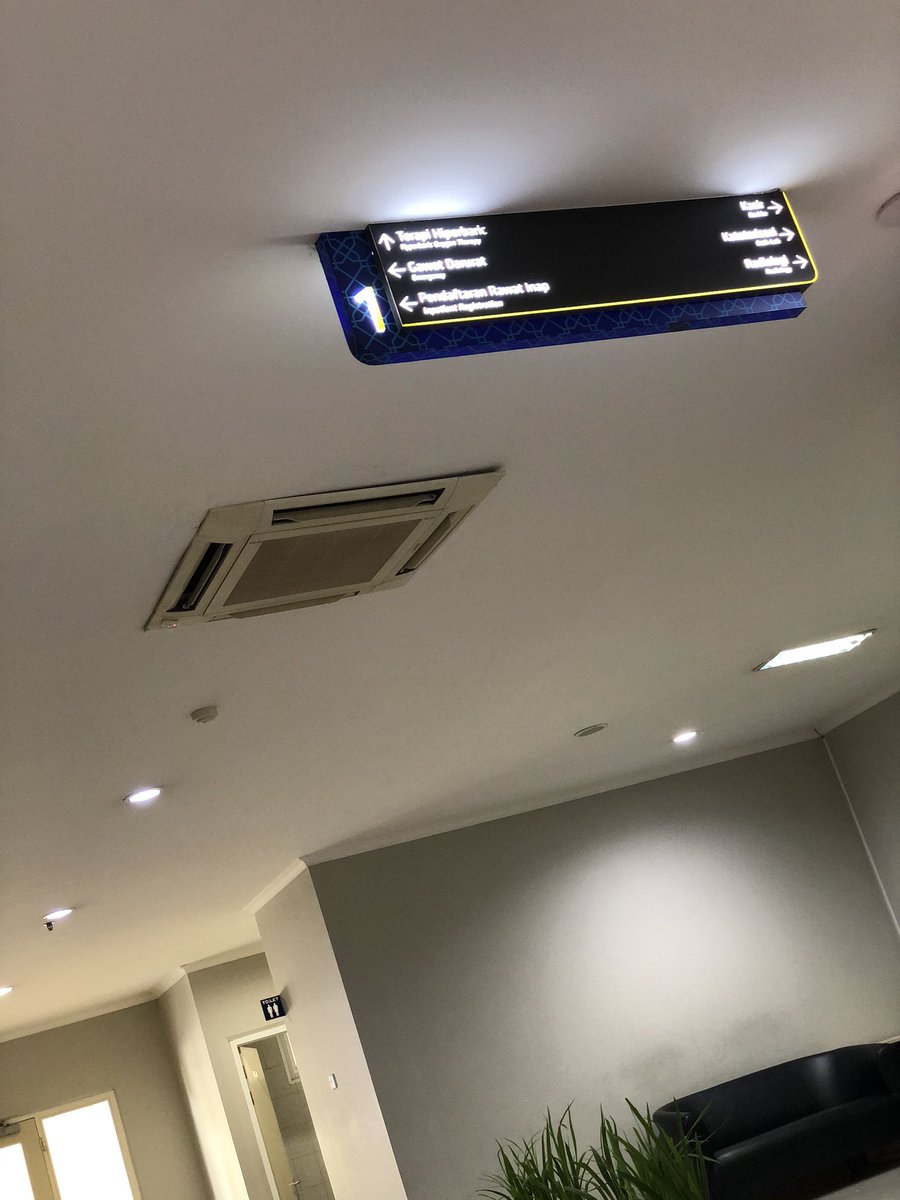 Maret 2020,,  bulan2 dimana kita berjuang.mulai dari ayah anak dan aku sndri yang harus absen tidur disini ☺️