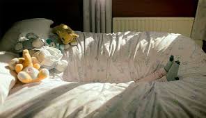 STEP 2 (cont'd)- Oftentimes, because of the patient's body habitus or the bed's mattress, the patient's dependent areas sink into the bed obscuring the view of her urethra. The bedpan trick is my FAVORITE & must be in your arsenal!! 4/