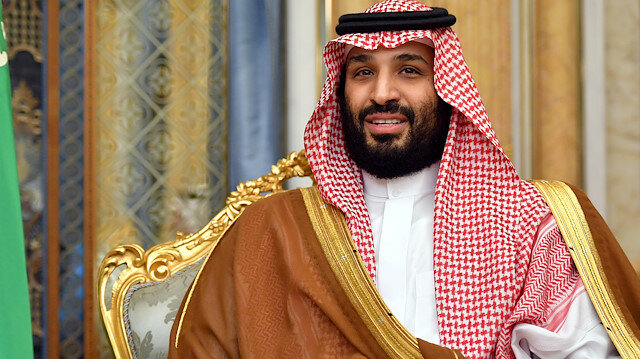 azib_ashraf's tweet photo. السعودیة لم تنبس ببنت شفة حتی الآن علی قضیة التطبیع، 
ما الذي یدعو حکامَ المملكة العربية السعودیة صامتین علی تلك الخیانة التي جاءت متمثلة في تطبیع الإمارات و عقدها العلاقات الدبلوماسیة مع  أکبر عدو للإسلام، مع أن کل العالم الإسلامي أعرب و یُعرب عن قلقه العمیق؟؟؟

#التطبيع_خيانة https://t.co/Hq3RC0RYcw