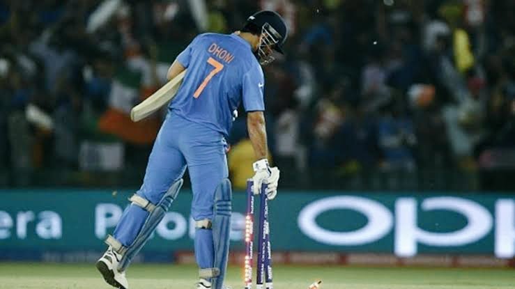 _James_Bong's tweet photo. Till the Full Stop doesn't Come,
The Sentence is not Complete.
#Dhoni ❣️ https://t.co/0f4BRD92dB