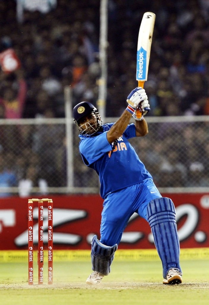AJain255's tweet photo. #MSDhoni Once in a Generation Player 🙌
Greatest WK Keeper Batsman &amp; True Leader ❤️

Indian Cricket will never find a replacement for 
You can't retire from cricket history ❤️
#MSDhoni 
Retirement 😫 https://t.co/hYHlnbza7I
