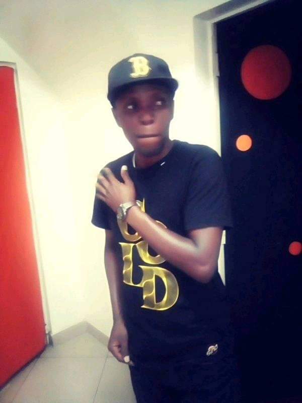 firm_base tweet picture