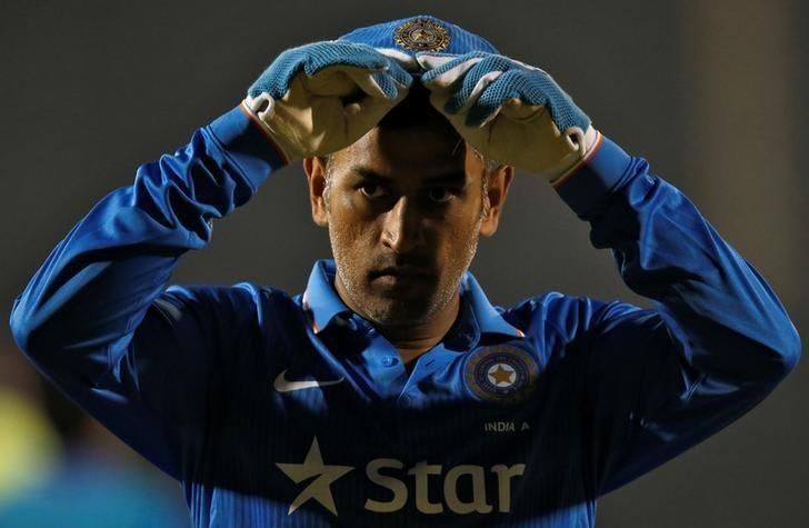 spid_media's tweet photo. #MSDhoni announces retirement from international cricket

Former India captain MS Dhoni has announced his retirement from international cricket.

#dhoniretires https://t.co/HkjQ8XUdgX