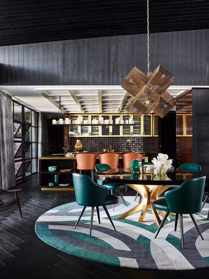 MartynWhiteLDN's tweet photo. When you dare to go dark -  @gregnatale ‘s Barwon River House project in Victoria really does speak for itself. Using black as a base, it allows every colour within the interior to pop, directing attention without any visual boundaries. #darkinteriors #darkdecor #interiordesign https://t.co/mZctdpc8nG