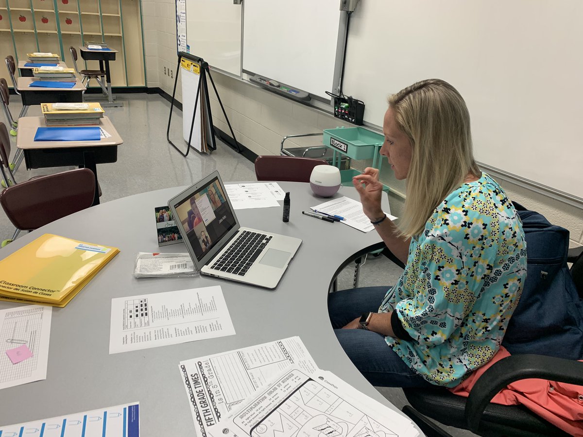 cbbpayne's tweet image. The staff at Jones Intermediate School has worked hard this week to prepare for #MAfirstday! Our virtual open house was a new experience for us but we couldn’t be more excited about students returning (online or face-to-face) next week! #JOleaders @MACSchools