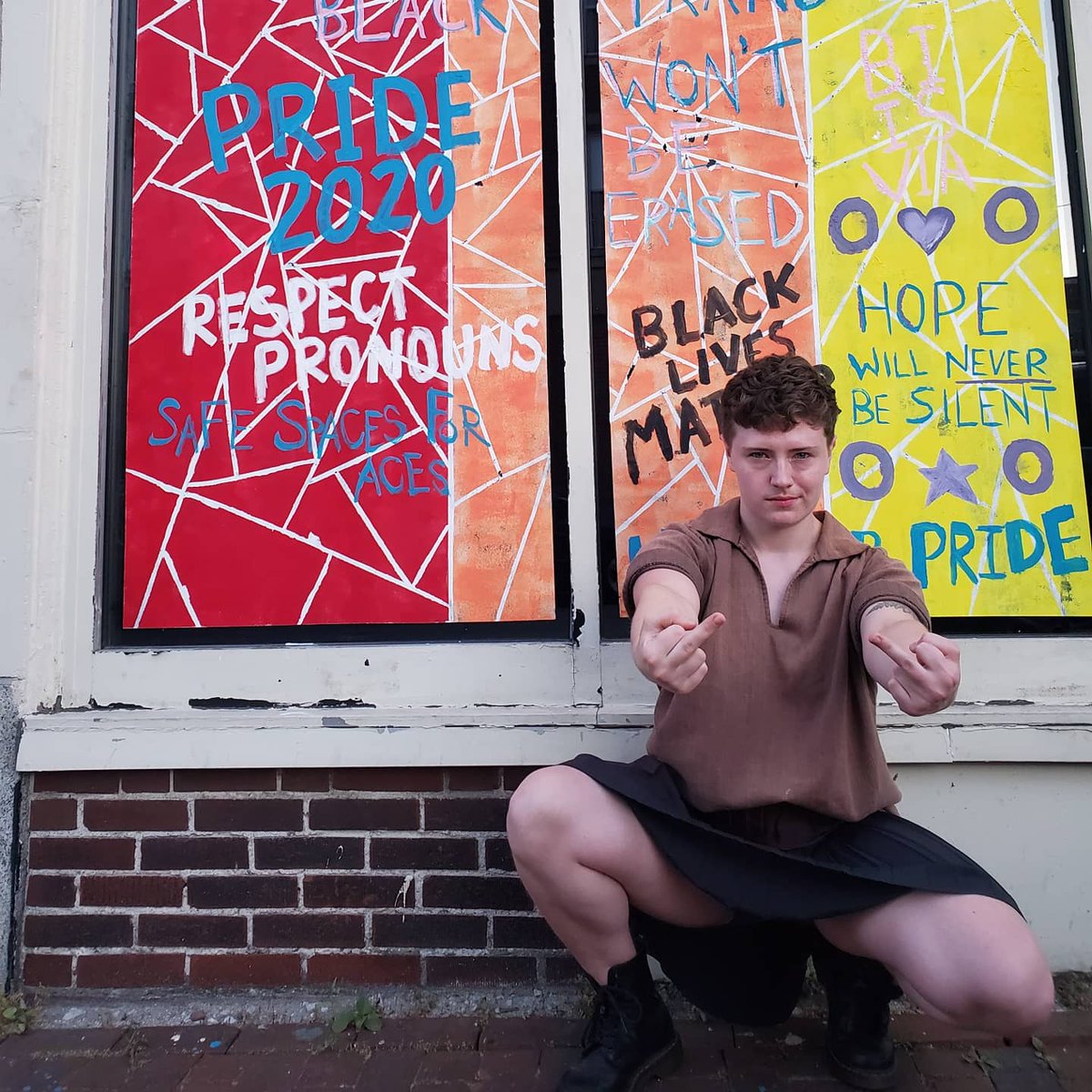 JustEliXO's tweet photo. fuck up the binary 🏳️‍🌈 https://t.co/gsOO5Ns8Tv