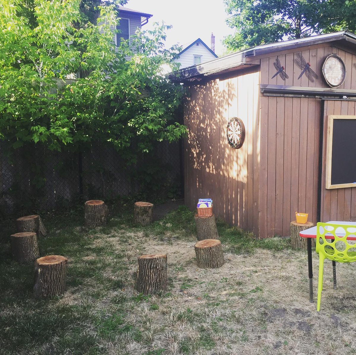 MillpondAcademy's tweet photo. Soak up some sun and some knowledge in our outdoor classroom! Follow @ millpondacademy on Instagram for more photos of our #school facilities in #woodstockON #OxfordCounty https://t.co/UvZjJAYEyt