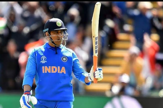 SketcherTanu's tweet photo. It's End of an Era 
Farewell legend &amp; My captain 💎 💔 😞
#MSDhoni 
#dhoniretired 
#Dhoni 
#Legend https://t.co/TeUk3J9zGR