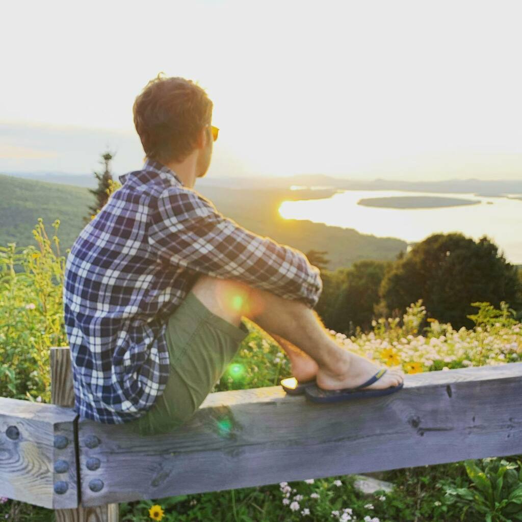 getoutandtrek's tweet photo. Look no further, the weekend is here! Escape, be free #TakePrideOutside and #GetOutAndTrek 🌈
#sunset #livelife #free2beme #lgbtoutdoors #queernature #outandproud #prideoutside #optoutside #exploremore #queer #happygay #hikeyourheartout #onestepatatime #loveyourself #beyourself https://t.co/1w8e3MSLod
