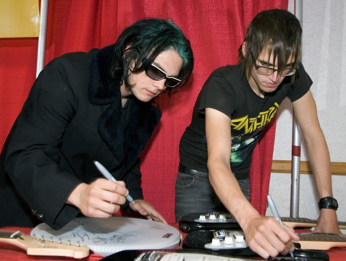 teal roots gerard: a surprisingly long thread