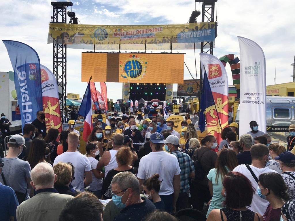 patricebegay's tweet photo. Osez, innovez aujourd'hui sur le #BIGTOUR au @LH_LeHavre @RegionNormandie. Jeunesse, climat, mobilité pour cette ville qui bouge, ouverte sur le monde et l'entrepreneuriat. ▶️ @paris_normandie ▶️   https://t.co/0Ubujqc9l4 https://t.co/6N2K5t34Ll