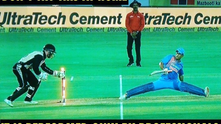 pragatipari_19's tweet photo. may be BCCI lost a star, may be  ICC lost a star but uh will always be remembered for ur contribution in #2011WC uh will never be retired for us uh will always be in our heart @msdhoni #bestfinisher #bestkeeper #bestcaptaincy 😭😭#Dhoni 
#Dhoni 
#Dhoni https://t.co/iMxHhXWf4F