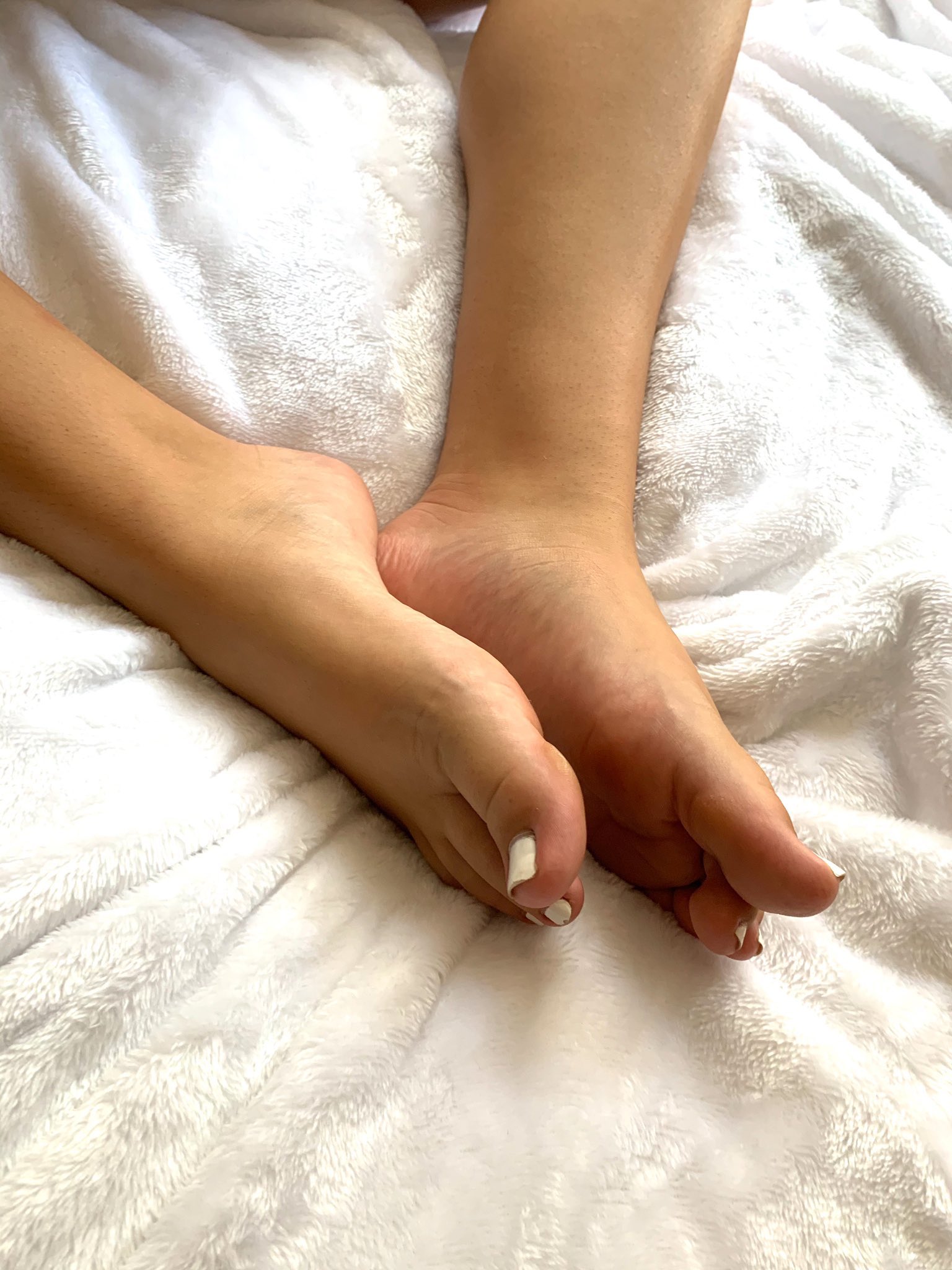 Pretty little feet