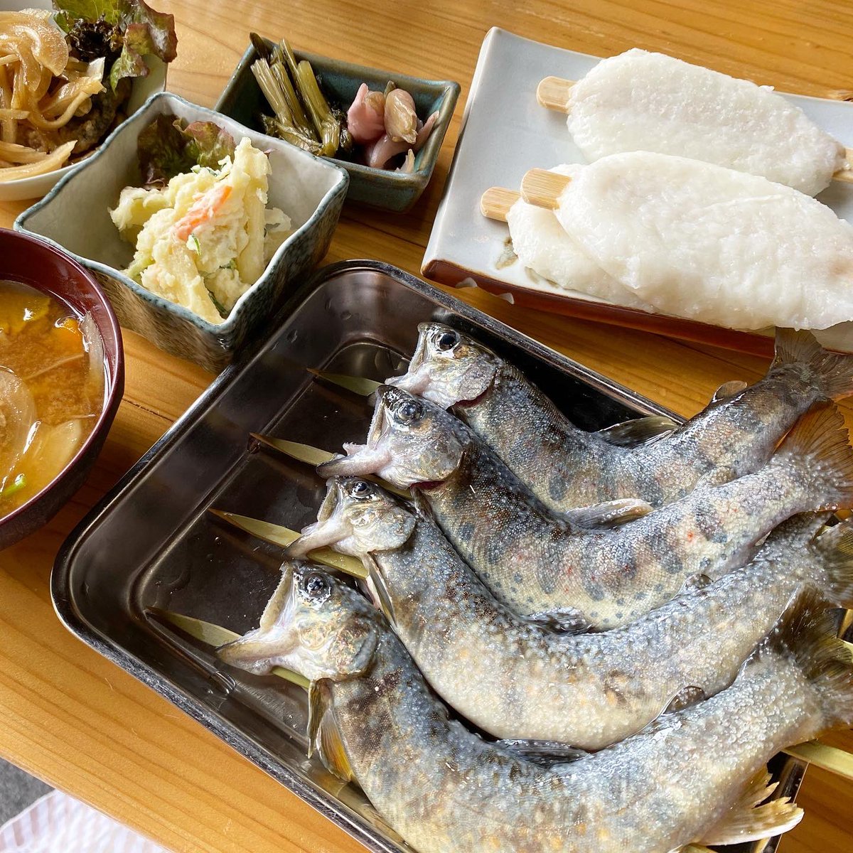 Chika081I's tweet photo. 8月10日はお誕生日でした🎂
全然ツイートしてないけど、
みんなこれからも変わらず仲良くして下さいな♡ https://t.co/RX7O7I1atu