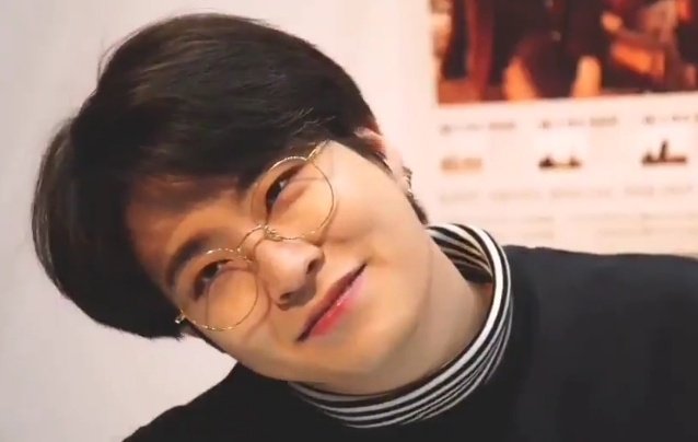 youngjae as otter   — a devastating thread