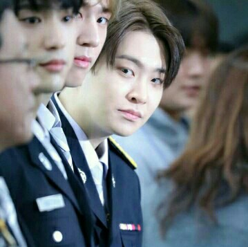 youngjae as otter   — a devastating thread