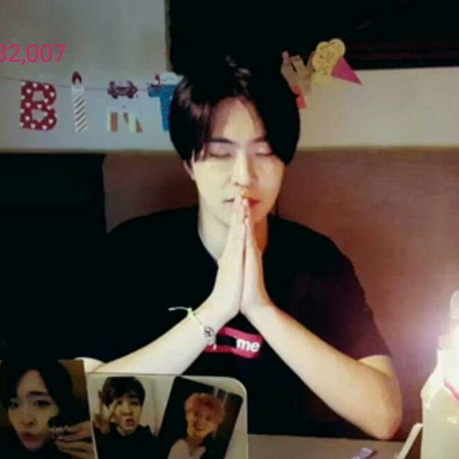 youngjae as otter   — a devastating thread