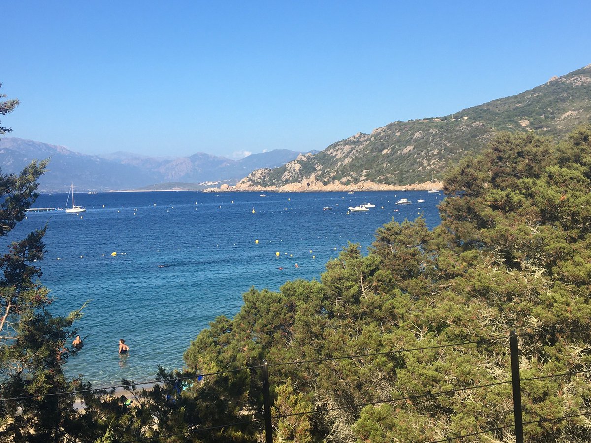 Typhaine75's tweet photo. Couleurs de #Corse . Dernière étape des vacances... car il faut terminer par le meilleur. #Corte #Tavignano #Campomoro 😍😍 https://t.co/TsegJ1g22w