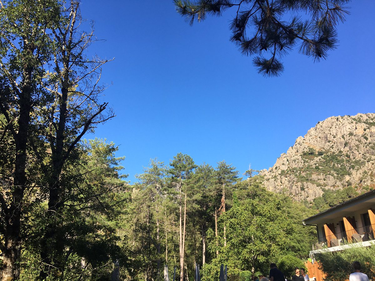 Typhaine75's tweet photo. Couleurs de #Corse . Dernière étape des vacances... car il faut terminer par le meilleur. #Corte #Tavignano #Campomoro 😍😍 https://t.co/TsegJ1g22w