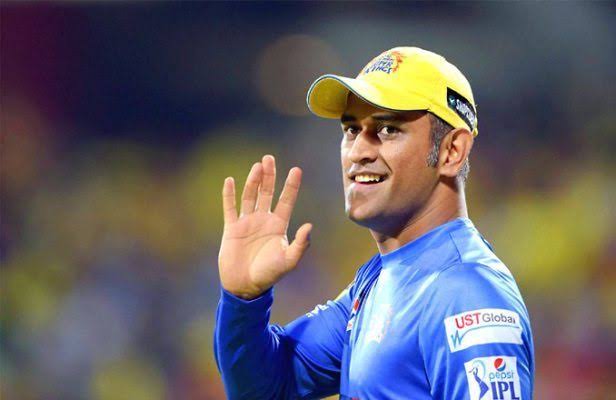 ItsRishabh19's tweet photo. He's bid goodbye, just like that. I am numb. Can't fathom the fact that I'll never be able to see him in that blue Indian jersey again. I know this day had to come someday but it hurts. And it hurts very bad. Cricket won't be the same for me. Thanks for everything Thala @msdhoni https://t.co/idi9Kn0f3U