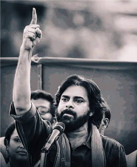 UmaMahe33157413's tweet photo. #PawanKalyanBirthdayCDP
Actor🤠🤠
Writer👩‍🎨👩‍🎨
Director🧐🧐
Fighter💪💪
Producer😎😎
A leader🦁🦁
And he is great man of knowledge
He came  not for ruling the people
To lead the people in way of sucess.. 🏇🏇🏇🏇 https://t.co/gPdJ1de6yt