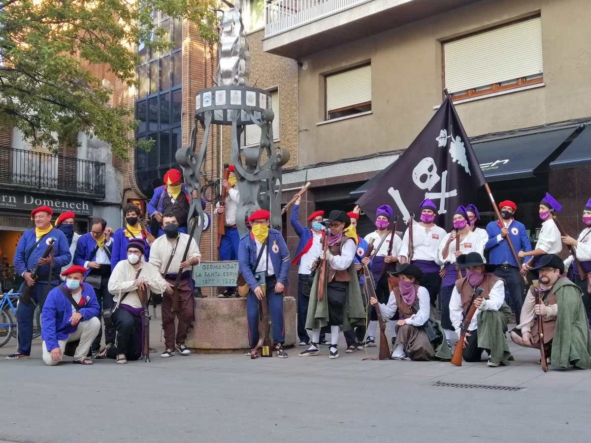 BandolersCtrsol's tweet photo. Gràcies @trabucscardedeu per convidar-nos a la vostra Festa Major! Us volem veure ben aviat pels carrers de #Castellterçol https://t.co/gXZhWZsinl
