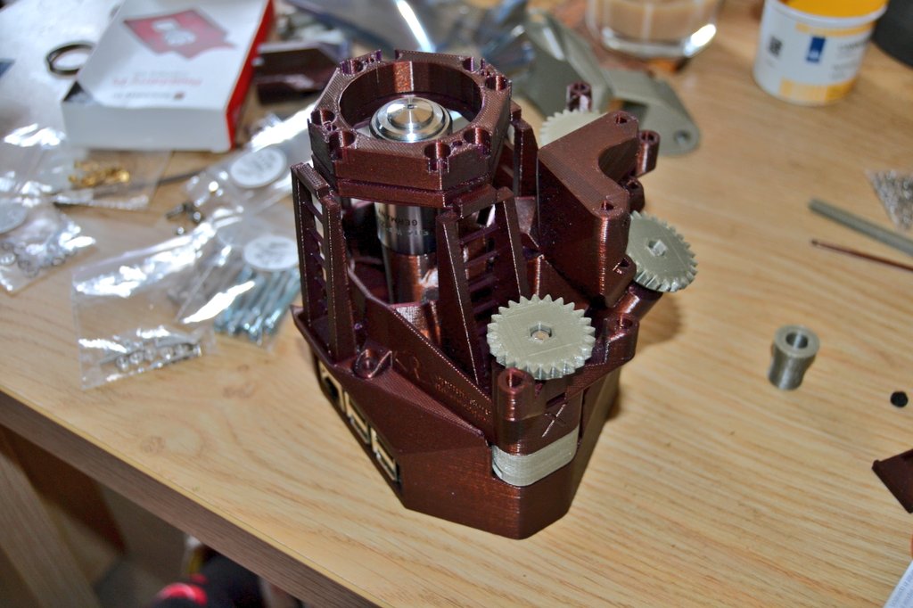de3dprintman's tweet image. 1/2 The #OpenFlexure project makes microscopy available for everyone and today I started building one of the lab grade versions. The printed parts are printed in @prusament PLA Pearl Mouse and Mystic Brown on the Original #Prusai3MK3S by @josefprusa.