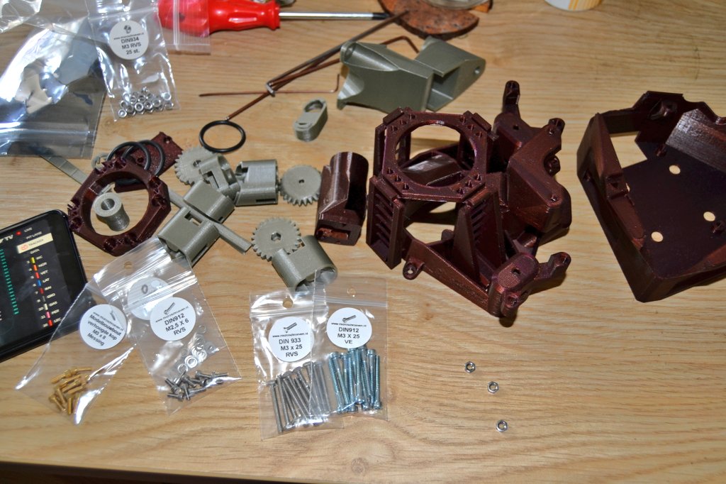 de3dprintman's tweet image. 1/2 The #OpenFlexure project makes microscopy available for everyone and today I started building one of the lab grade versions. The printed parts are printed in @prusament PLA Pearl Mouse and Mystic Brown on the Original #Prusai3MK3S by @josefprusa.